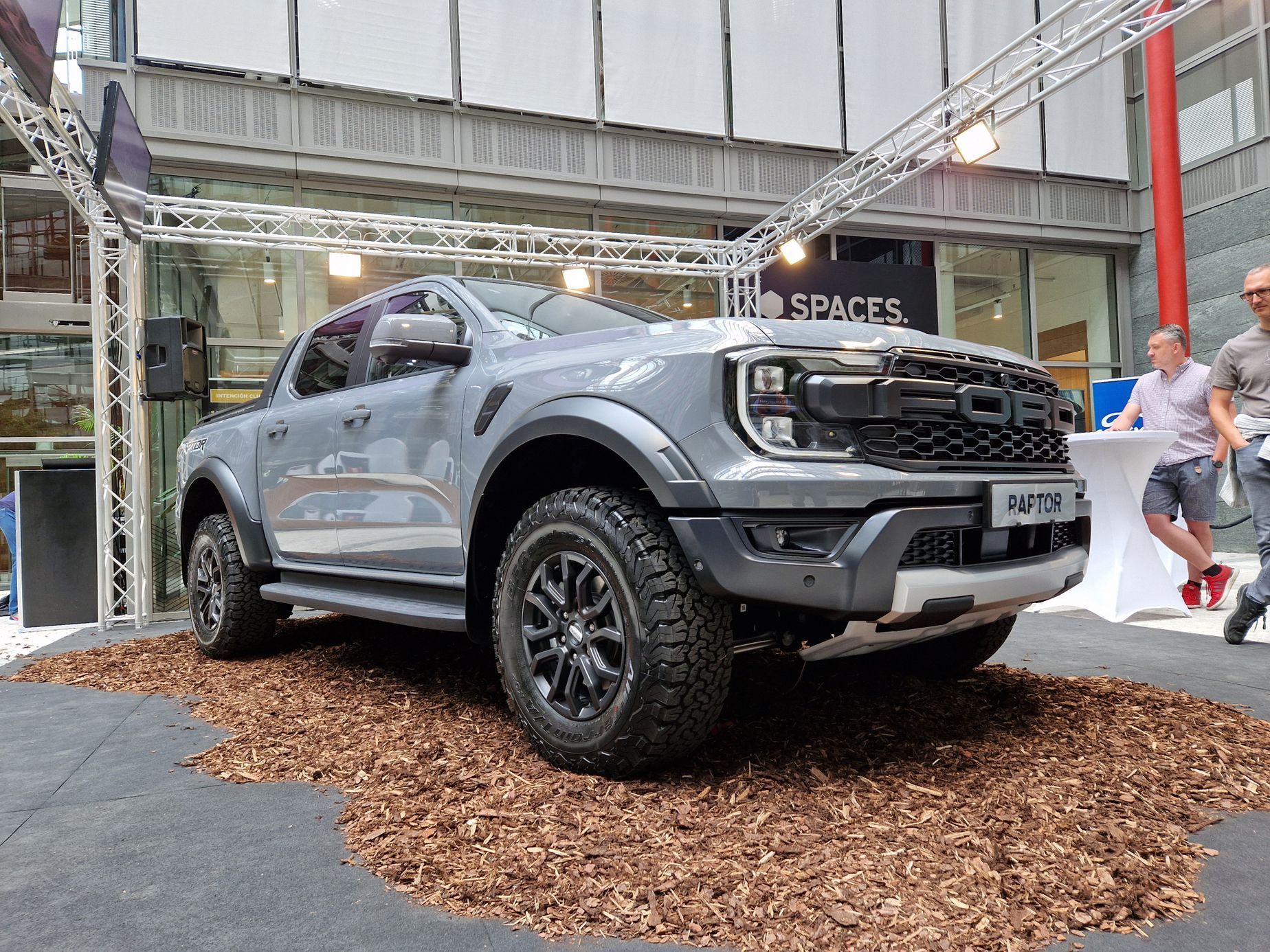Ford Ranger Raptor živě Praha
