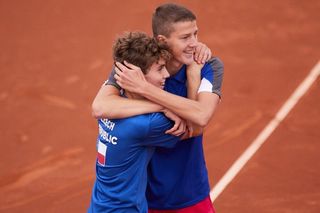 Maxim Mrva a Jan Kumstát na Davis Cupu juniorů 2023.