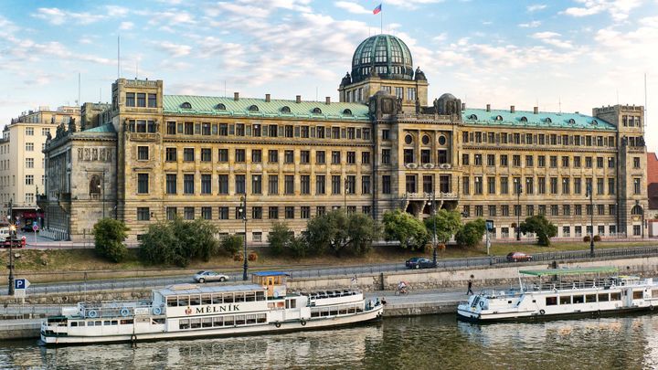 Policie zasahuje na ministerstvu průmyslu a obchodu, zřejmě kvůli dotacím