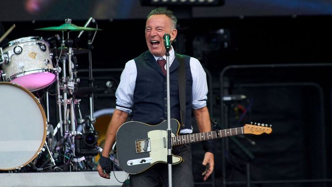 Bruce Springsteen s kapelou E Street Band příští rok přijede do Prahy.