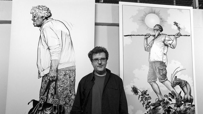 "Každý jde nakreslit, jen se někdy musí pořádně zatnout zuby," říkal Pavel Reisenauer. Na snímku z pražské výstavy svých děl v roce 2012.