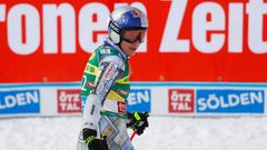 Ester Ledecká v cíli obřího slalomu v Söldenu