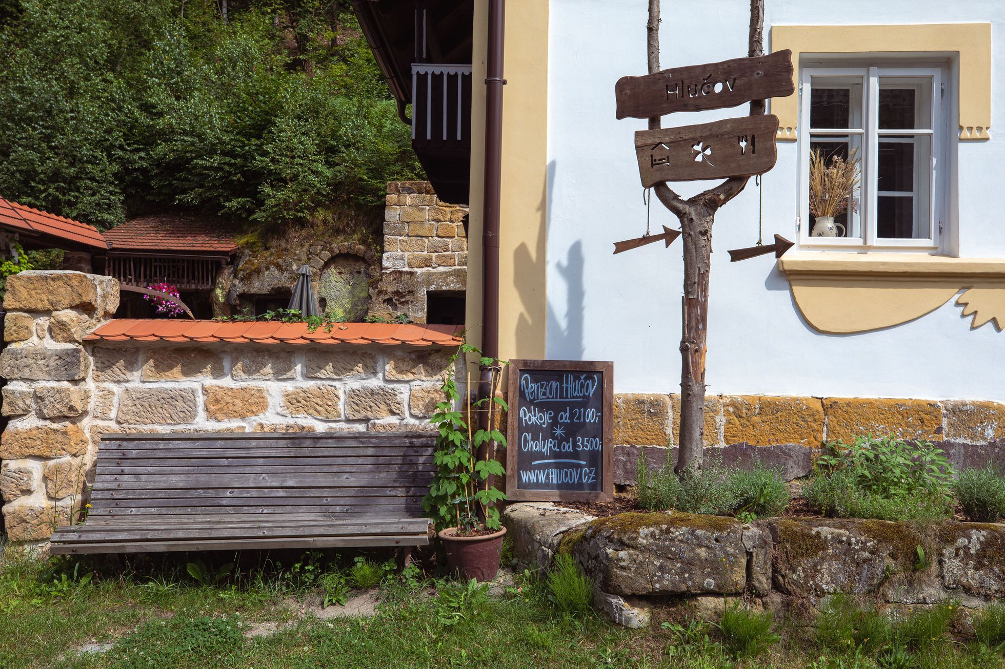 Restaurace & Penzion Hlučov, Kokořínsko