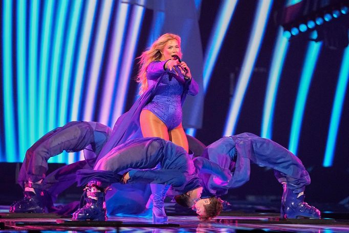 Dánská zpěvačka Sissal na Eurovizi 2025.