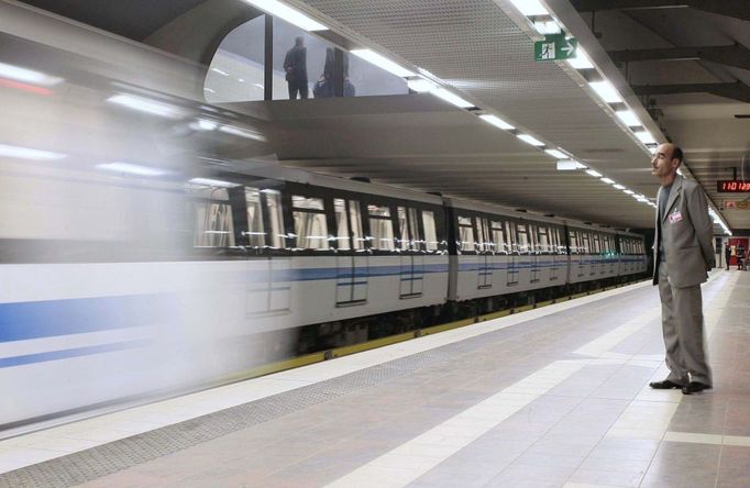 Alžírské metro.