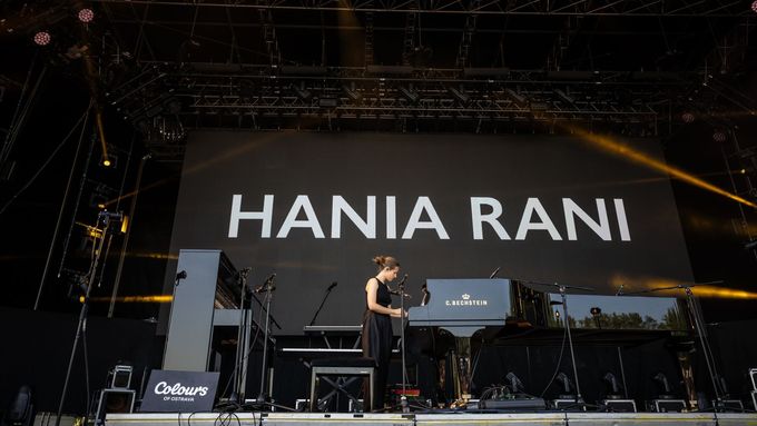 Skladbu Glass, která má na YouTube téměř 2,5 milionu přehrání, nakonec Hania Rani v Ostravě nezahrála. Foto: Jiří Zerzoň