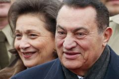 Mubarakova žena odkázala miliony Egyptu. Osvobodí ji?