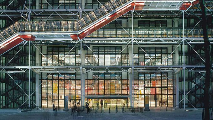 Na snímku je hlavní sídlo Centre Pompidou v Paříži.