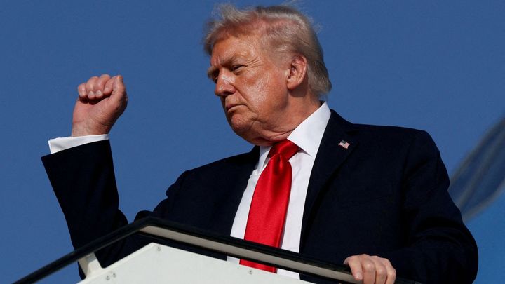 "Moc rád bych to udělal." Trump koketuje s myšlenkou na své třetí funkční období