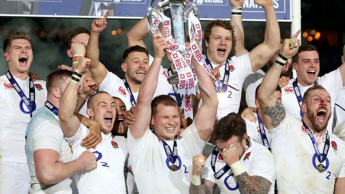 Ragbisté Anglie slaví triumf v Six Nations