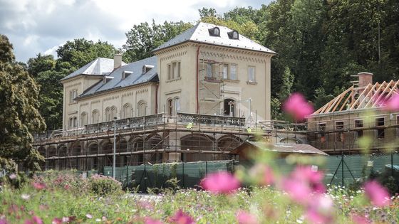 Foto: Chráněnou restauraci Šlechtovka vyzdobí deset tisíc mušlí, ví se i provozovatel