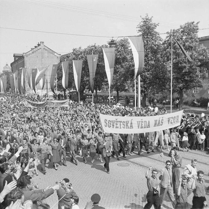 Prvomájová manifestace v Olomouci, 1961