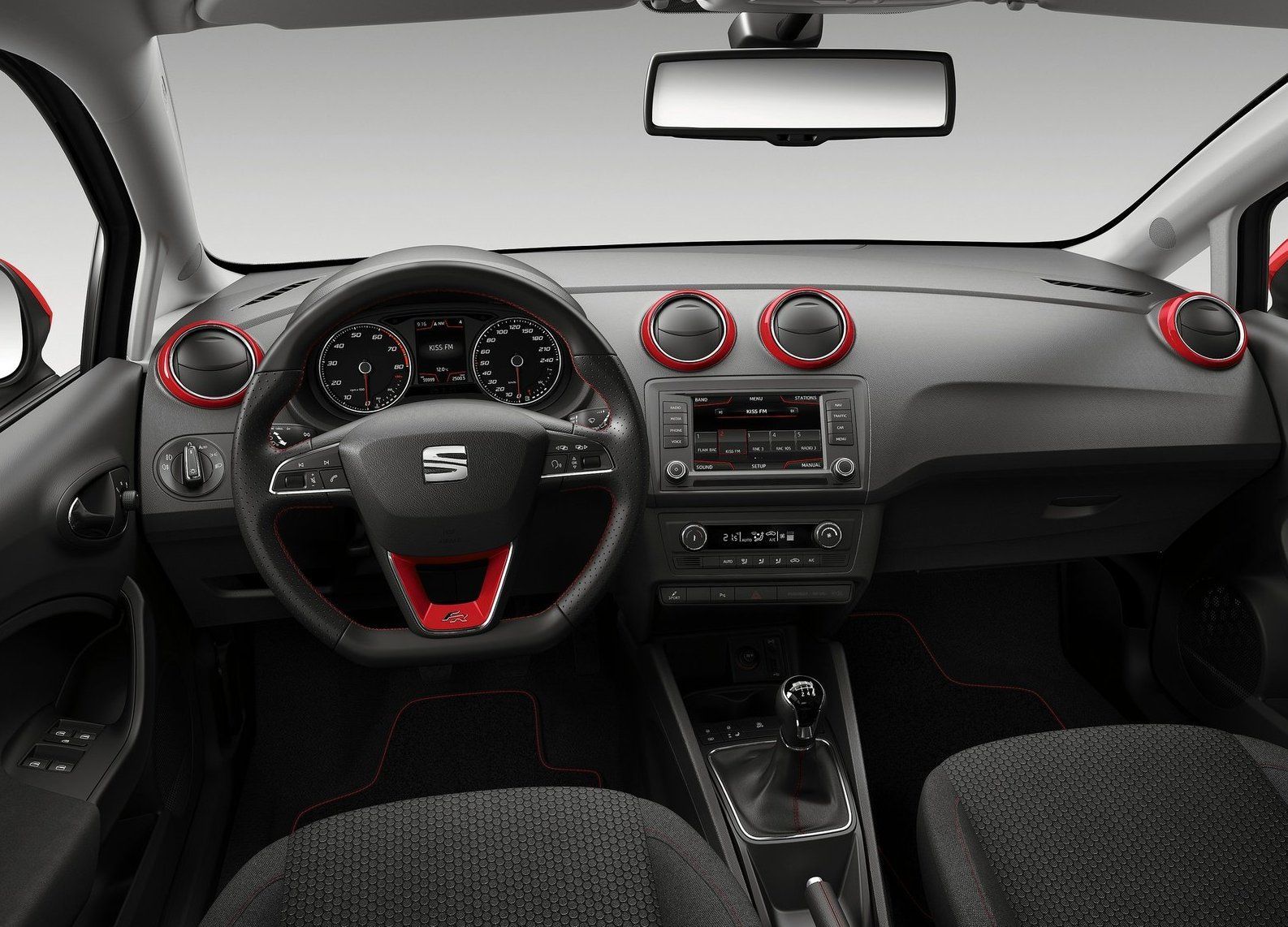 Seat Ibiza facelift 2015 - interiér