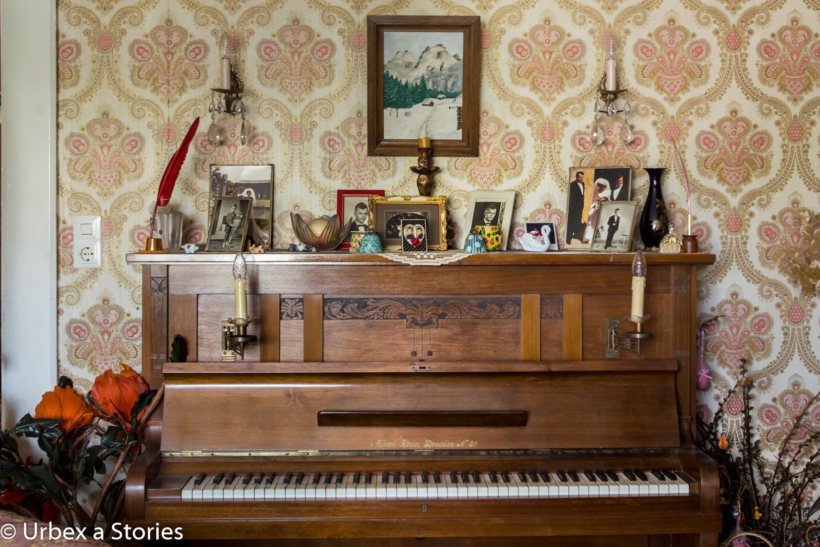 moderní ruiny, opuštěná místa, urbex