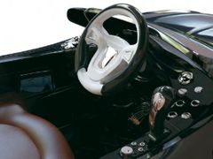 V interiéru je poměrně dost ovládacích prvků