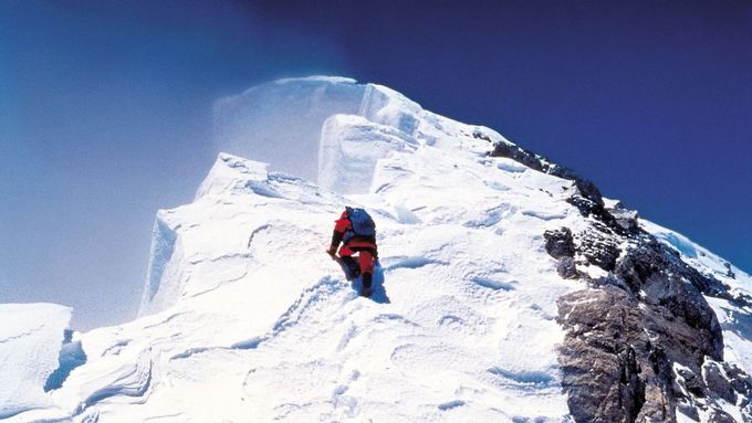 Tehdy se fronty na Everest nestály a K2 hrozila. Tak Jaroš dobýval Korunu Himálaje