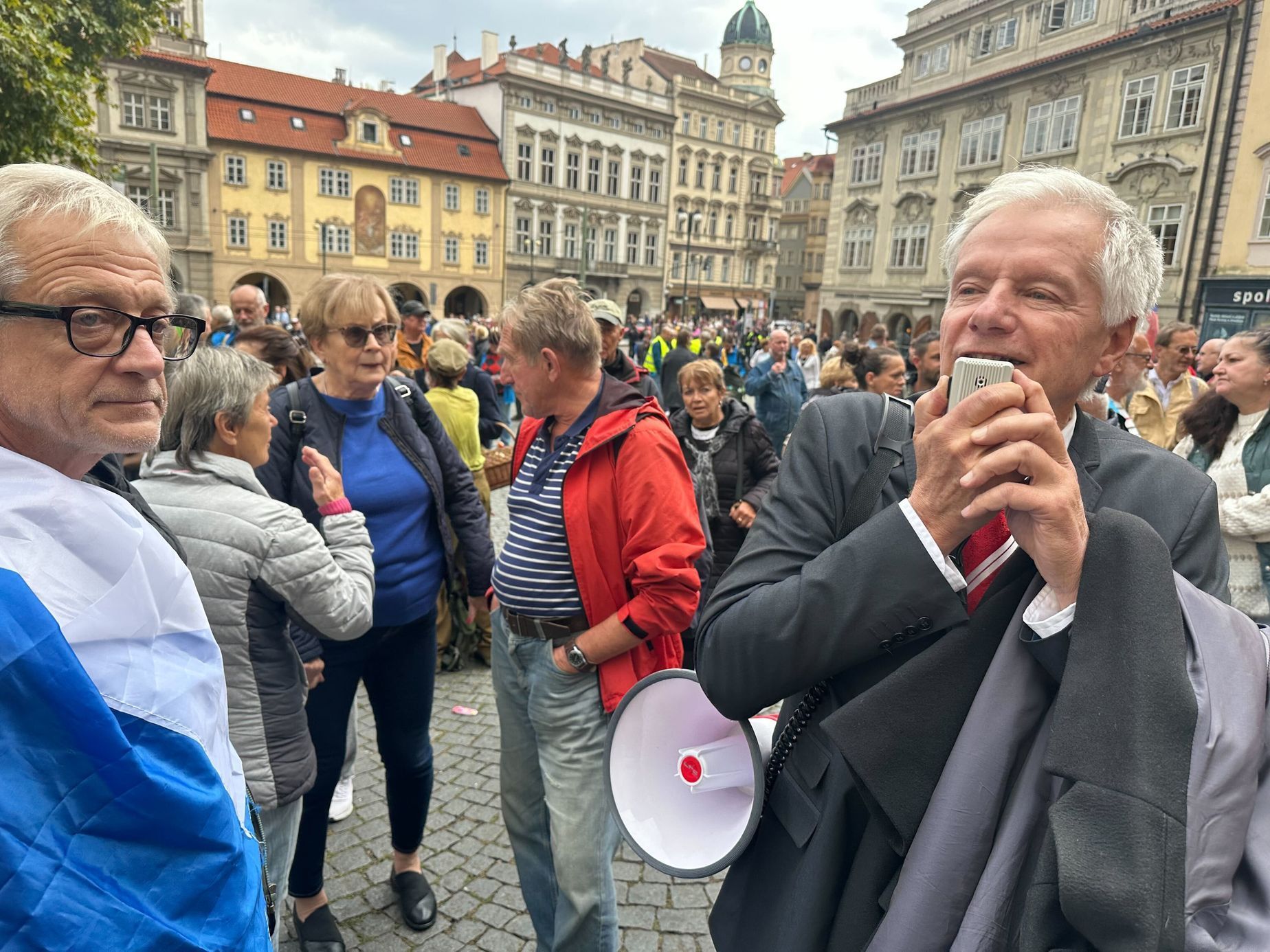 Demonstrace Pražský hrad 27. 9. 2025