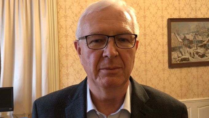 Senátor Jiří Drahoš slaví sedmdesátiny. Příští prezidentskou volbu nevyloučil