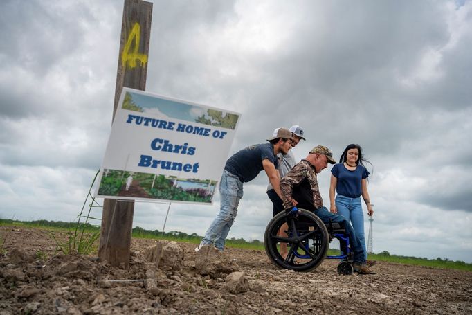 Indiánský kmen musí přesídlit. Jejich ostrov v americké Louisianě se vlivem stoupající hladiny moří potápí.