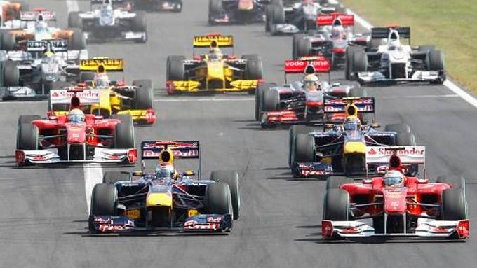 Velkou cenu Maďarska i šampionát F1 ovládl Mark Webber