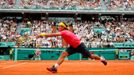 Rafael Nadal při první porážce na Roland Garros.