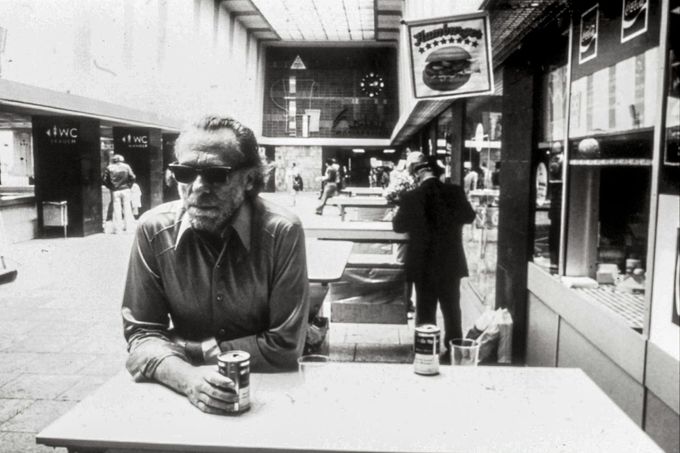 Americký básník Charles Bukowski na snímku z cca 80. let - 90 let.