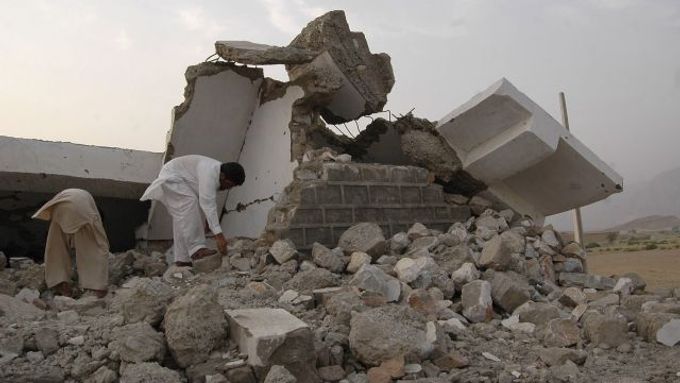 Američané odpálili rakety na pákistánskou stranu hranic už v červnu. Odneslo to několik domů.