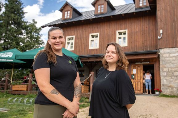 Kateřina Jandová a Jessica Tobiášová z restaurace a hotelu Jizerka 4.