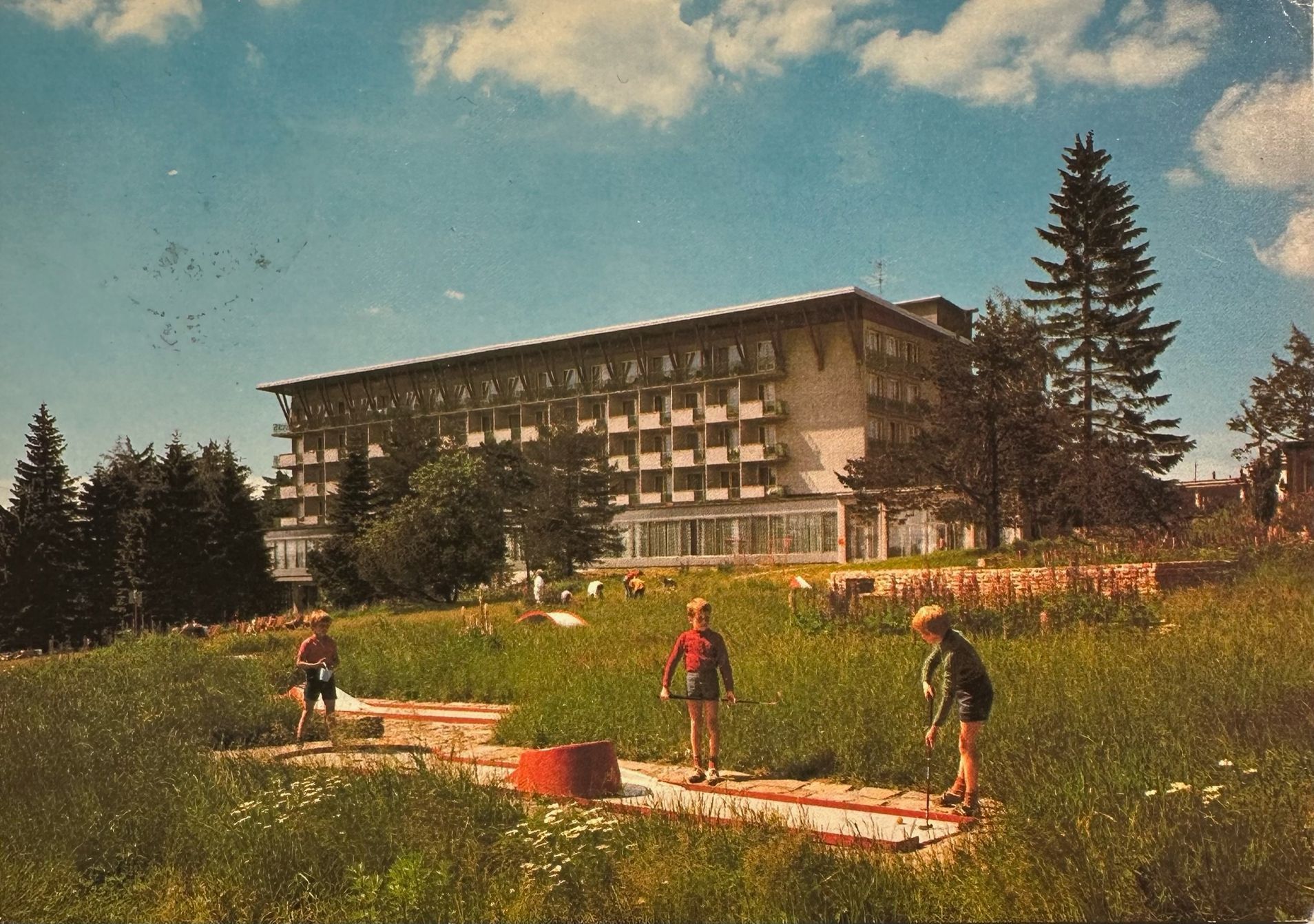 hotel medlov minigolf pohlednice