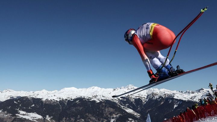 Triumf létajícího Švýcara přilákal odvážné stromolezce i olympijského šampiona; Zdroj foto: Profimedia
