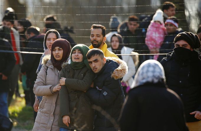 Migranti na hranicích mezi Tureckem a Řeckem.