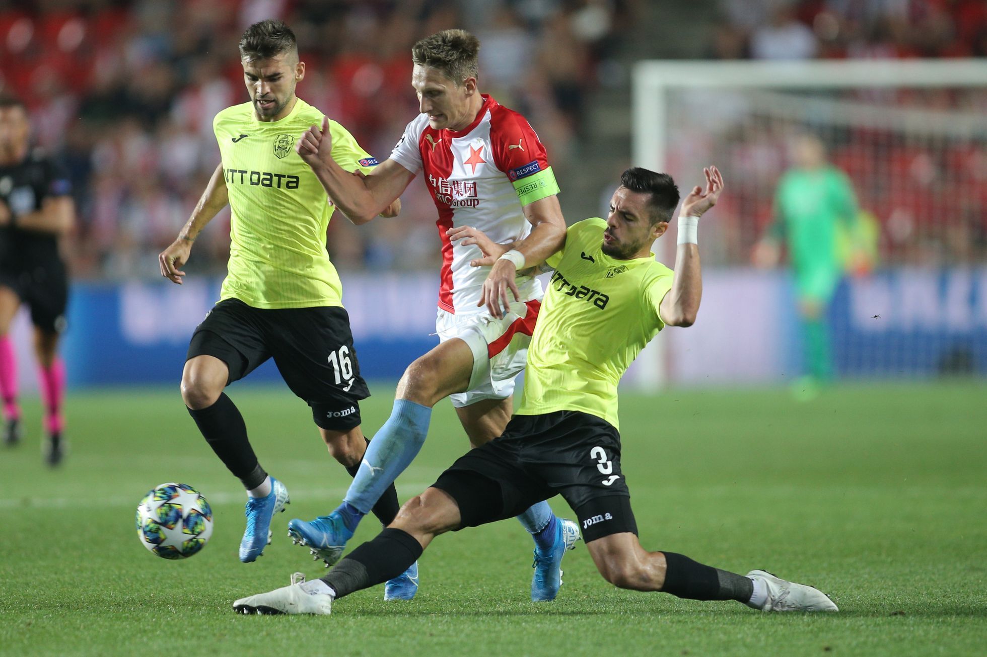 Milan Škoda v zápase 4. předkola LM Slavia - Kluž