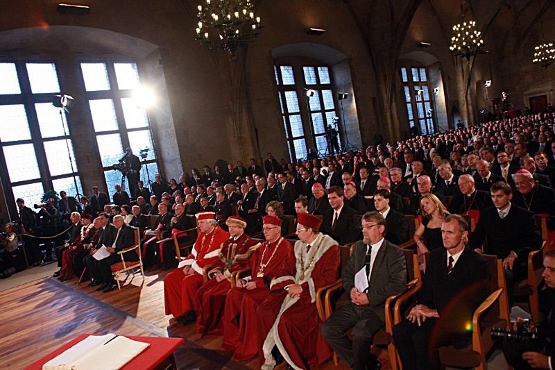 Papež s akademiky ve Vladislavském sále