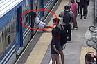 "Nechápu, že jsem ještě naživu“, žena omdlela a spadla pod přijíždějící metro