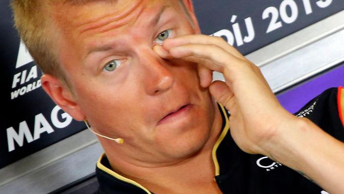 Kimi Räikkönen do Red Bullu místo Marka Webbera nepůjde. Hovoří se však o jeho návratu do Ferrari.