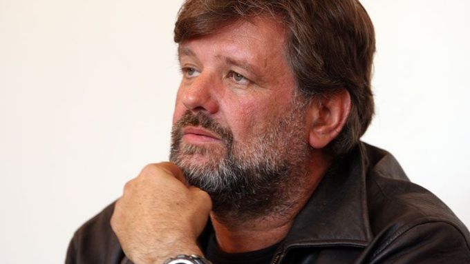 chodit s chlapem, ale ne exkluzivně jason kuchařka datování