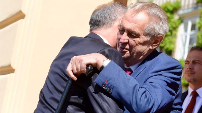 V Lánech přivítal současného slovenského prezidenta Miloš Zeman.