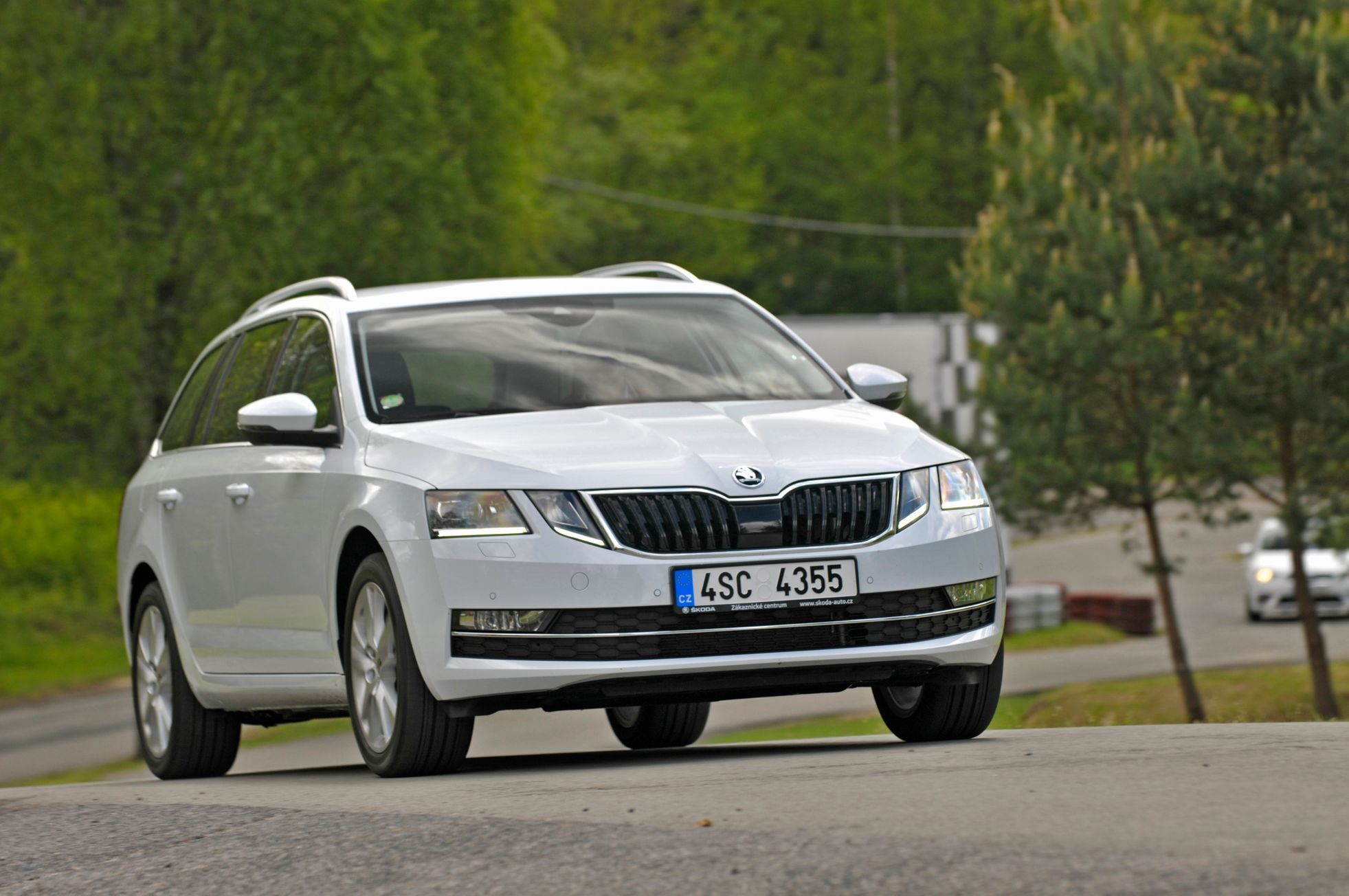 30 NEJ automobilů červen 2017