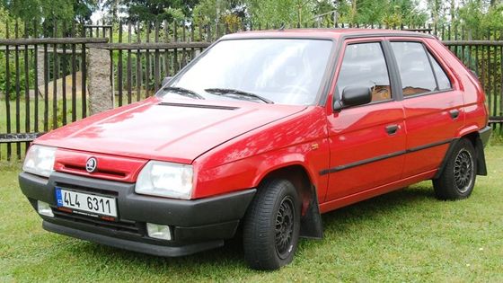 Od favorita k rapidu. Z archivu 20 let nové Škodovky
