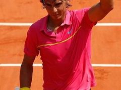 Rafael Nadal zdraví diváky