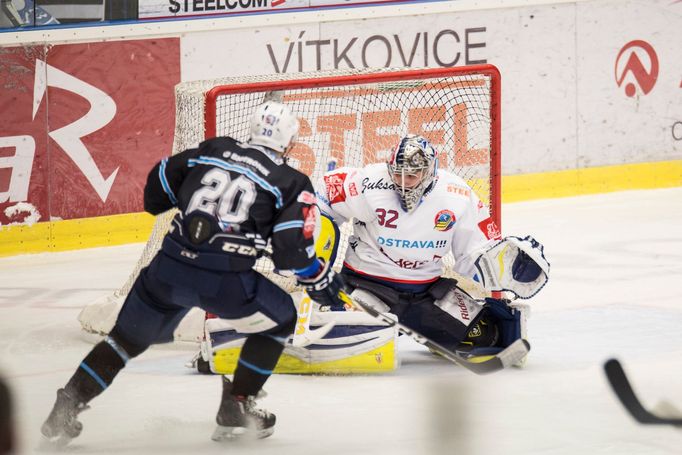 ELH, Vítkovice-Plzeň: Patrik Bartošák (32) - David Stach (20)