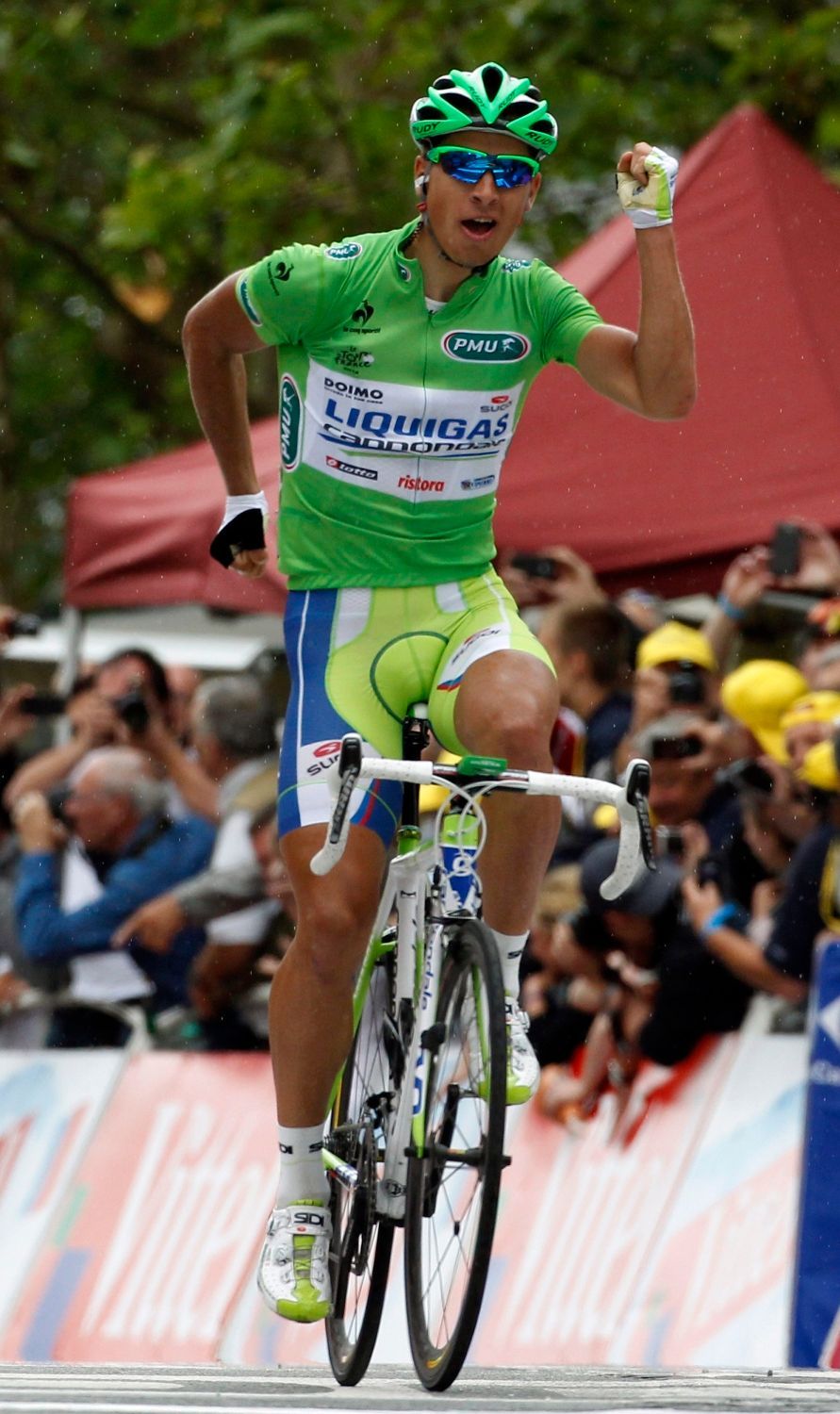 Slovenský cyklista Peter Sagan si dojel pro vítězství v Boulogne-sur-Mer během 99. Tour de France
