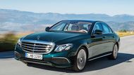 Automobily s nejčistšími motory - 7. místo: Mercedes E 220 d 9G-tronic (Diesel), body za znečišťující látky: 50, body za spotřebu/emise CO2: 30 (159 g/km, 5,9 l/100 km), celkem: 80 bodů, čtyři hvězdy. Nejlepší turbodiesel!