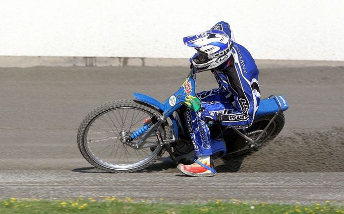 Luboš Tomíček trénuje na Grand Prix na ploché dráze na Markétě.