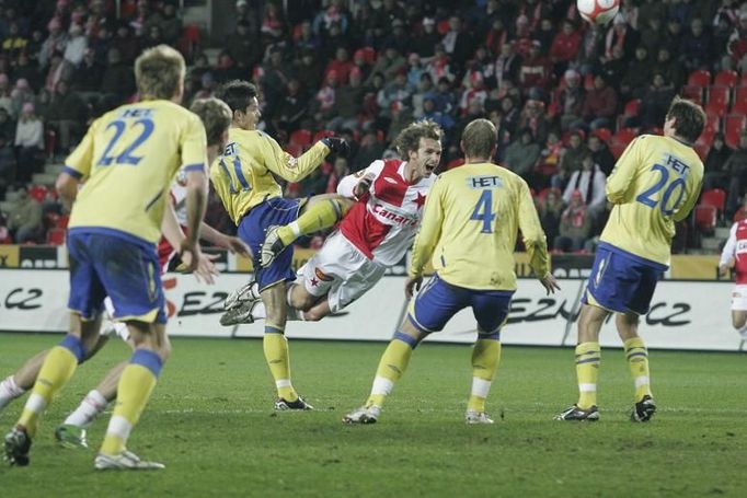 Slavia často střílela, často ale mimo