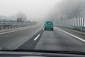 Škody, které vidí řidič na dálnici D1