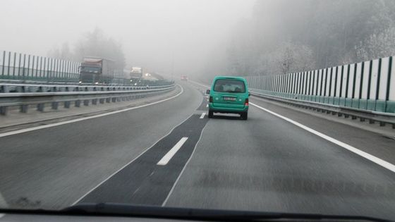 Škody, které vidí řidič na dálnici D1