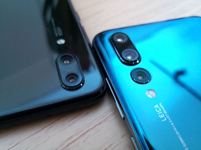 Tři fotoaparáty a umělá inteligence dělají z Huawei P20 Pro parádní telefon