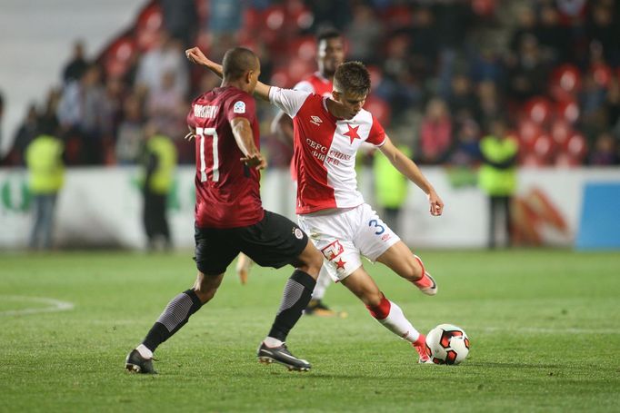 Derby Slavia-Sparta: Eduard Sobol - Jonathan Biabiany