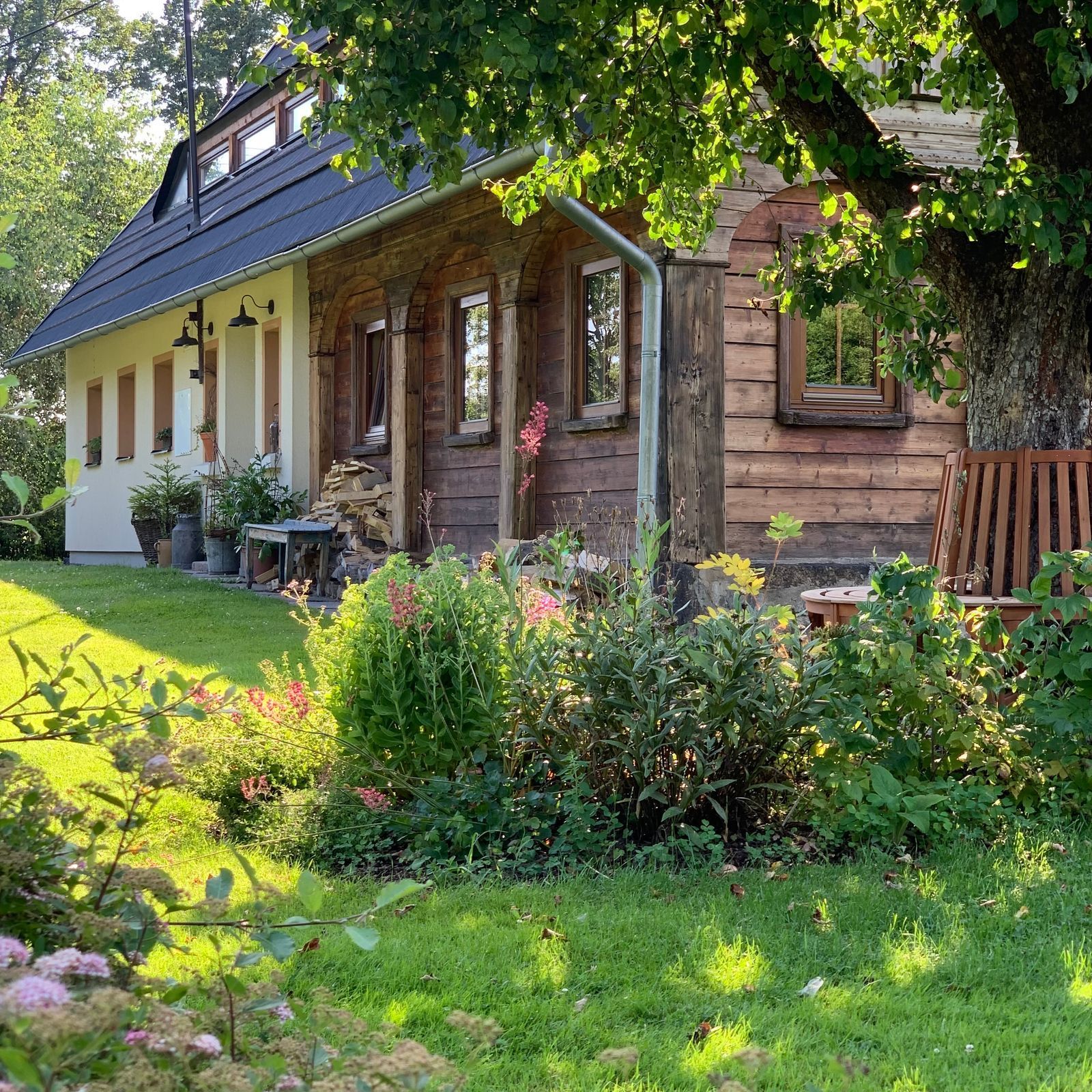 chalupa, domov, chata, rekonstrukce, drátky, řemeslo, rodina